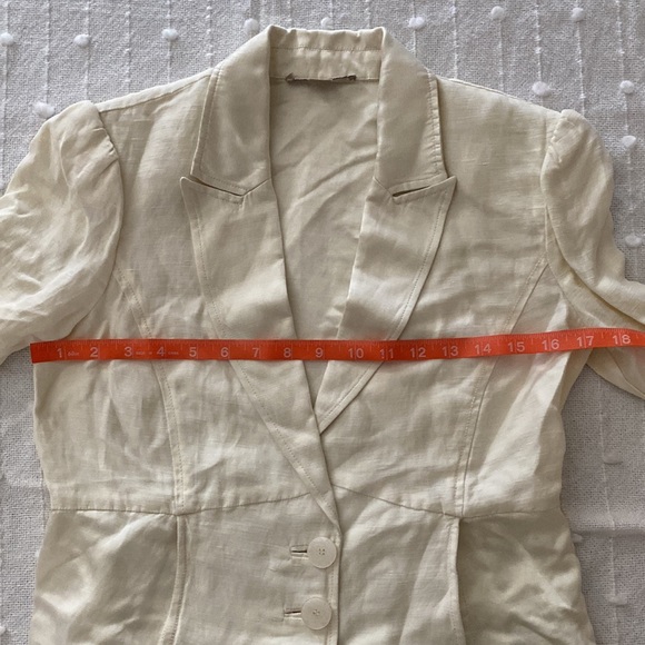 CHIC WHITE IVORY LINEN AND SILK SKIRT SUIT FLARE CUFF - Picture 11 of 16